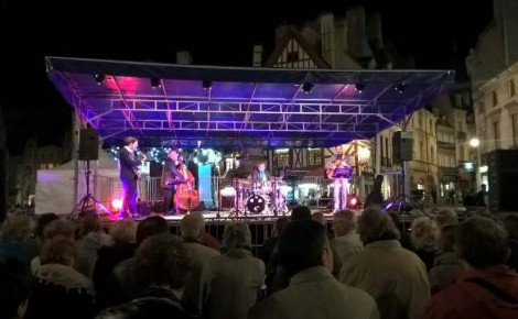 La formation de Nicolas Fourgeux a fait danser les Dijonnais. Photo (c) Sarah Belnez.