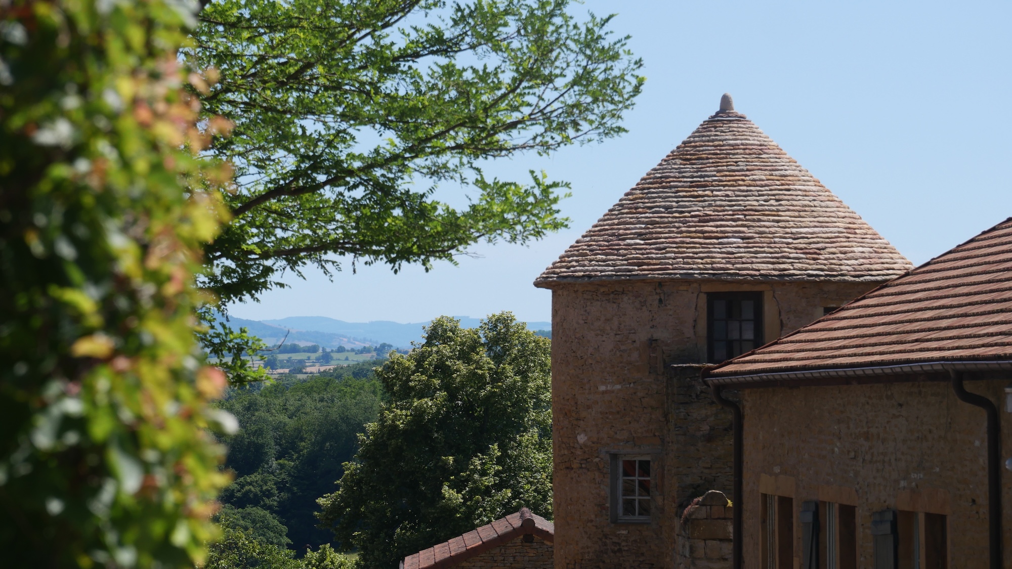Dans un contexte où l’image est devenue instantanée et souvent standardisée, certains photographes font le choix d’un travail plus ancré, centré sur le territoire et la réalité du paysage. C’est le cas de Laure Guérin, photographe indépendante à l’origine du projet Lolaure Photos. (c) Laure Guérin.