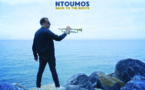 Ntoumos revient à la source avec l'album Back To The Roots