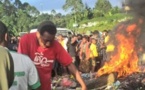 Papouasie-Nouvelle-Guinée: Justice doit être rendue à une jeune femme brûlée vive