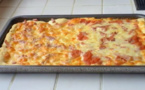 RECETTES EN VIDÉO - Pizza rouge et blanche 