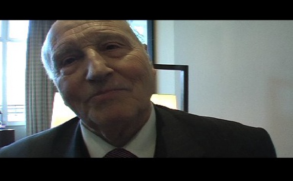 WHO'S WHO: DR ALAIN FRERE