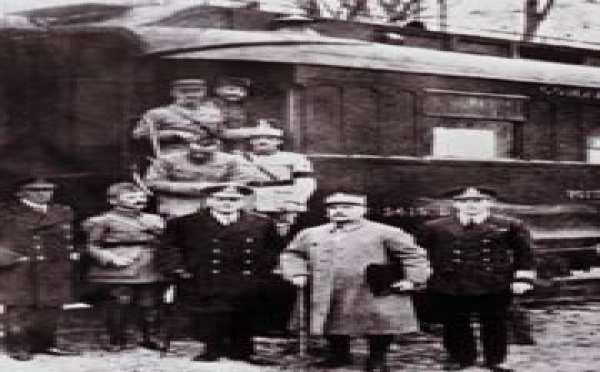 L’armistice du 11 novembre 1918 - en savoir plus avec Canal Académie