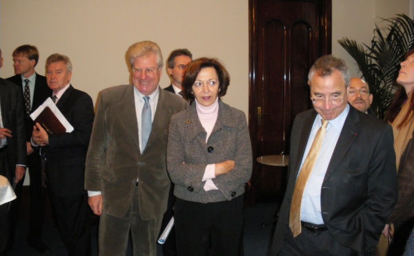 ECO - Les relations commerciales entre la France et la Hongrie tiennent le choc face à la crise économique