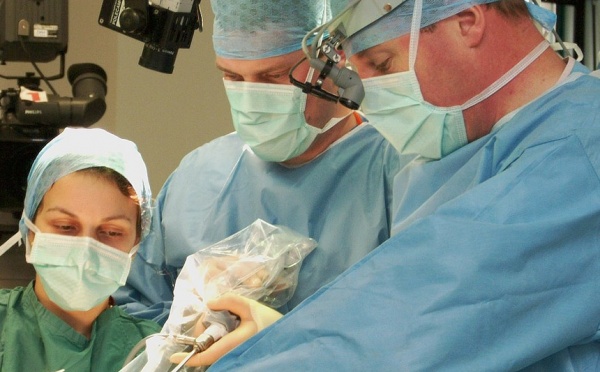 Chirurgie esthétique, phénomène de mode