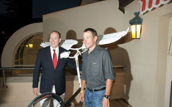Monaco Eco Art Parade et Lance Armstrong lancent le Tour de France