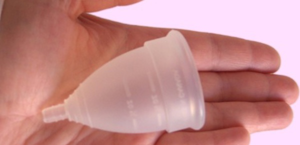 La coupe menstruelle plus nocive que les tampons?