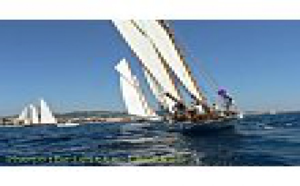 REGATES ROYALES DANS LA BAIE DE CANNES - RENDEZ-VOUS INOUBLIABLE !