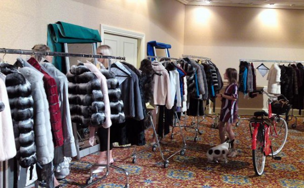 DEFILE - COLLECTION 2009-2010 DE CARLO RAMELLO