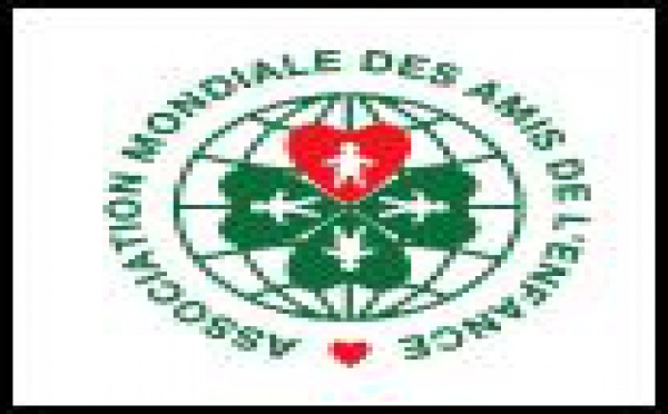 LA PRINCESSE DE HANOVRE VISITE LES EMIRATS ARABES UNIS