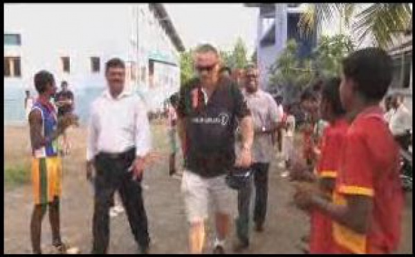 CRICKET LEGEND SIR IAN BOTHAM RETURNS TO GALLE TO MARK 5TH ANNIVERARY OF TSUNAMI DISASTER