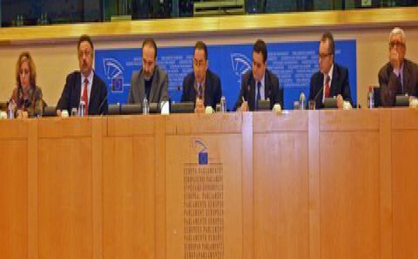 Le défi du CLUBMEDIAITALIE: comment éviter la disparition du journalisme de qualité.