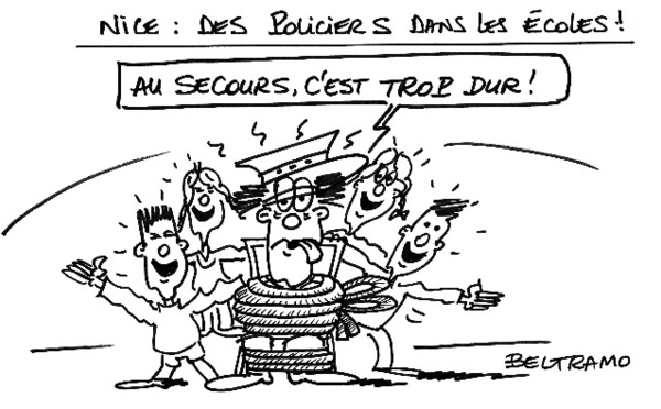 Policiers à l'école