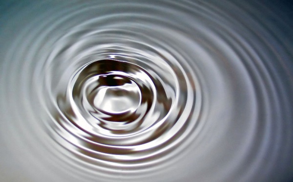 L'IMAGE DU JOUR: Ondes de choc sur l'eau