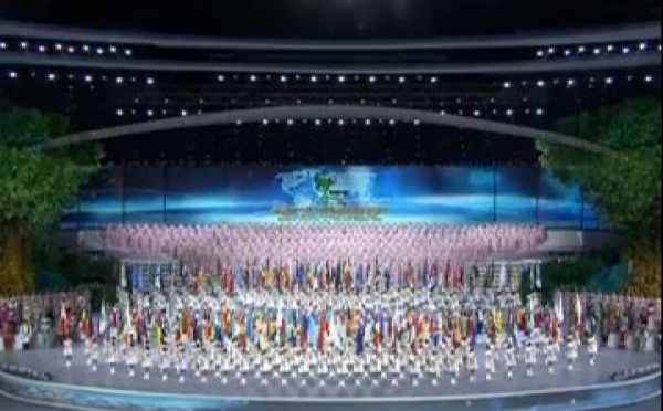 Le président chinois Hu Jintao ouvre l'Exposition universelle de Shanghai