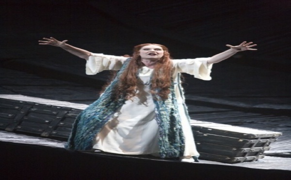 TRISTAN ET ISOLDE AU TEATRO CARLO FELICE DE GENES