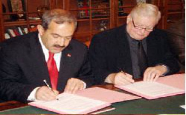 Protocole d'amitié entre l’extrême-droite turque et le PS