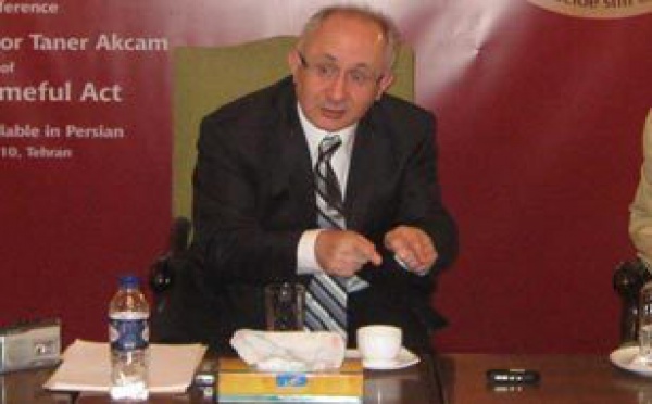 Taner Akçam : Les événements de 1915