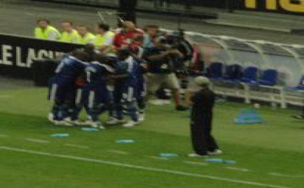 La communication, les crises et le football 