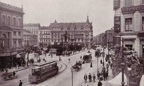 L'IMAGE DU JOUR: Alexanderplatz