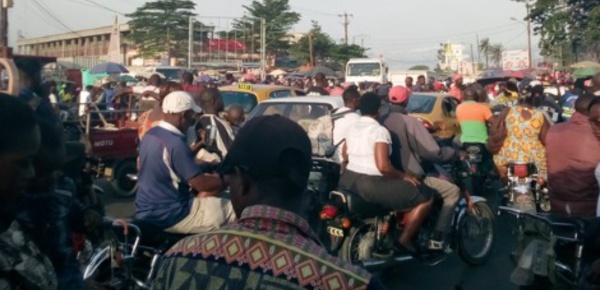 Les embouteillages à Douala