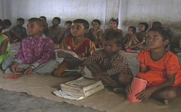 Parité filles-garçons: l'éducation 'sexiste' existe