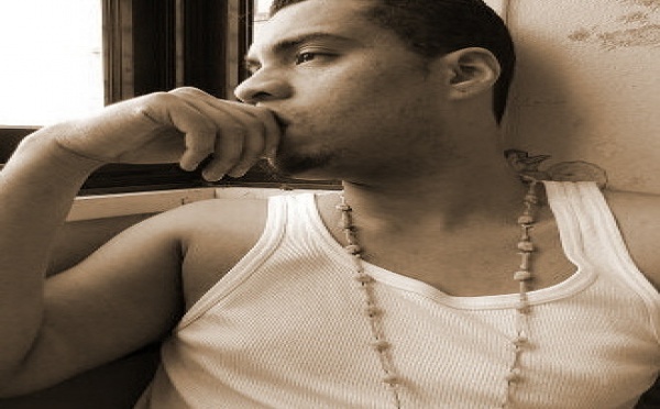 Une chanson sur le coming-out : 'FATHER I AM'