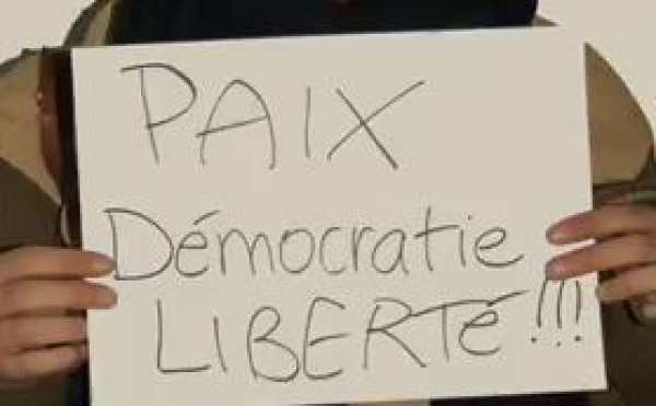 Oman: Amnesty International demande de libérer ou inculper les manifestants détenus