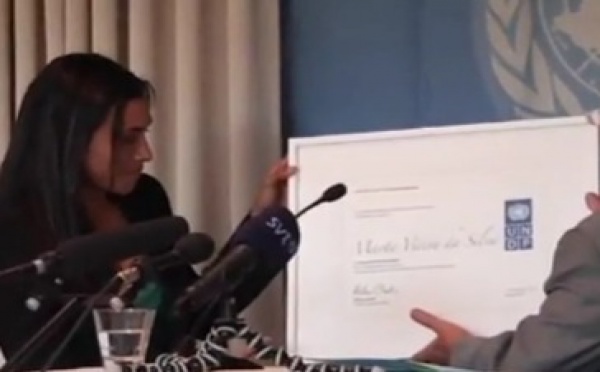 La star brésilienne du football féminin prend la cause des femmes au coeur