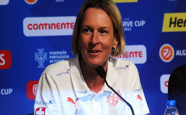 Martina Voss-Tecklenburg, nouvelle sélectionneuse de l’équipe féminine de football de l’Allemagne