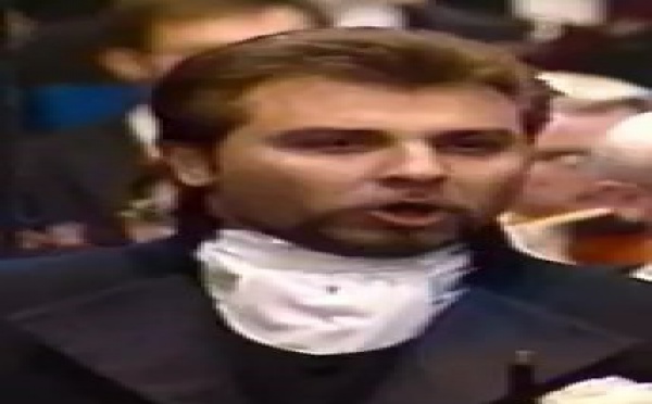 Chanson à la Une - La marseillaise, par Roberto Alagna 