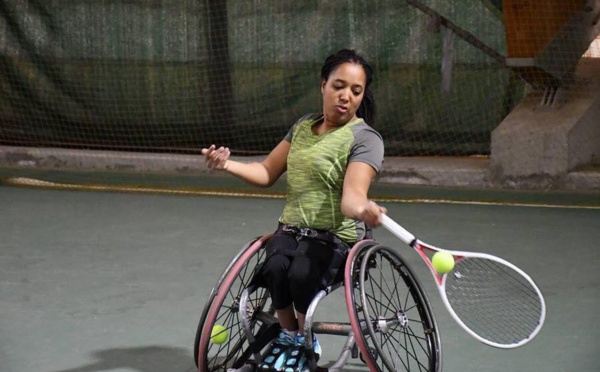 Hauts-de-France : une championne de France de para-tennis brigue le métier de journaliste