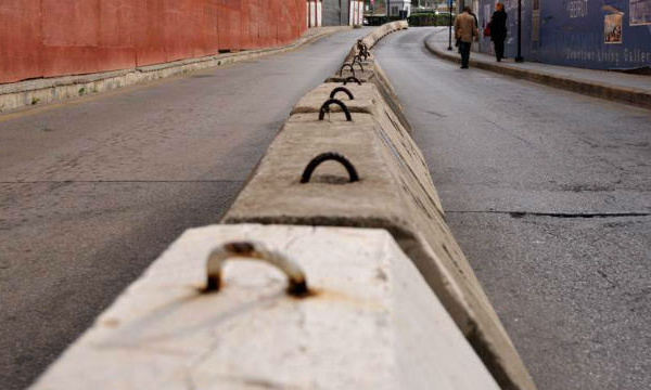 L’IMAGE DU JOUR – De part et d’autre