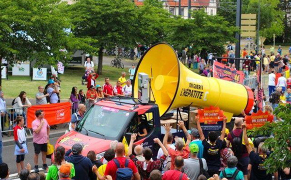 Le Tour de France, une course contre l’hépatite C