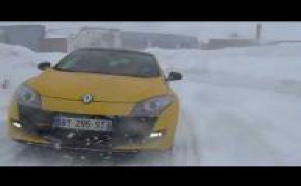Reportage vidéo: Conduite sur glace