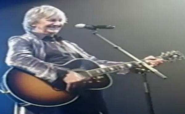 Chanson à la Une - Tête en l'air, par Jacques Higelin