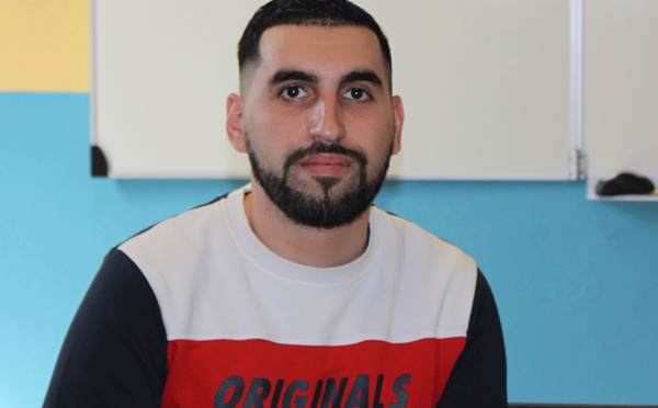 Professeur et rappeur, il dénonce le harcèlement scolaire