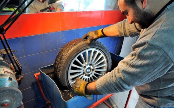 L’IMAGE DU JOUR – Réparation de roues