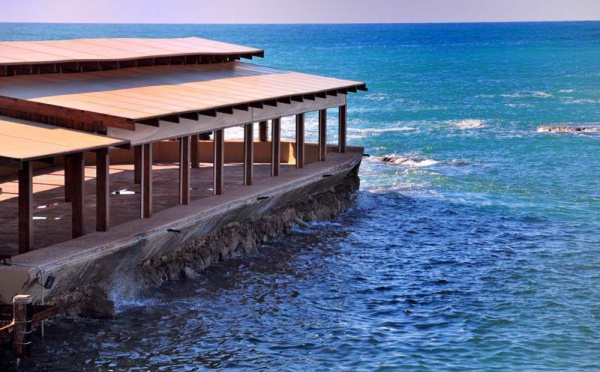 L’IMAGE DU JOUR – Restaurant sur la mer