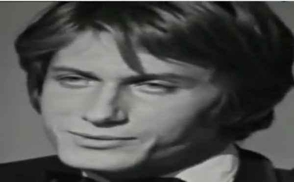 Chanson à la Une - L'opportuniste, par Jacques Dutronc
