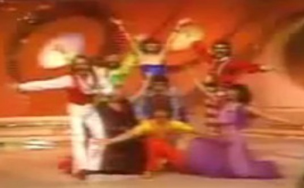 Chanson à la Une - Le printemps, par Michel Fugain et le Big Bazar