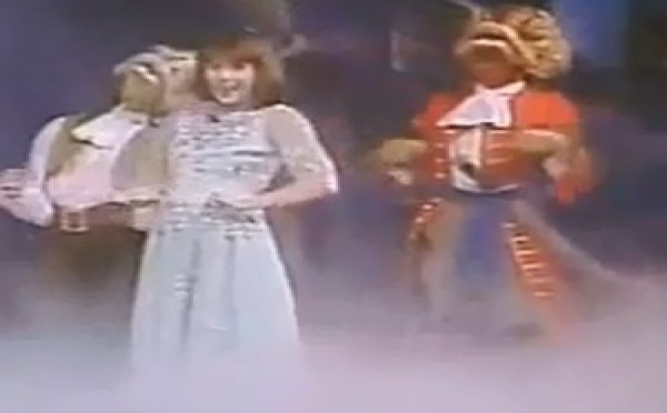 Chanson à la Une - Poisson d'avril, par Chantal Goya