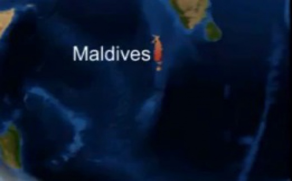 Maldives: enquêter sur le harcèlement sexuel des manifestantes en détention