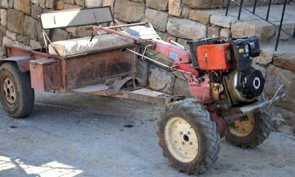 L’IMAGE DU JOUR – Tracteur