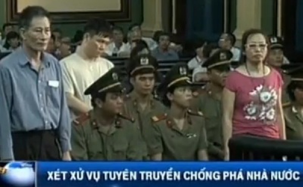 Viêt-Nam: Libérer les blogueurs 