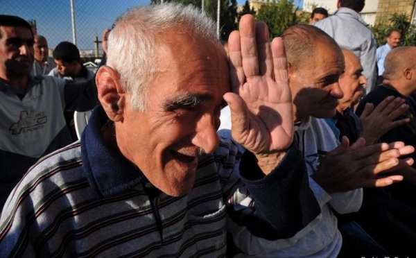 L’IMAGE DU JOUR – Fête à la masion de retraite