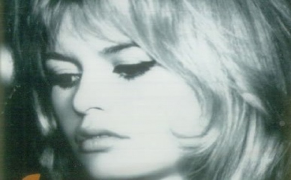 Chanson à la une - Les amis de la musique, par Brigitte Bardot 
