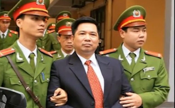Viêt-Nam: 13 militants incarcérés à tort