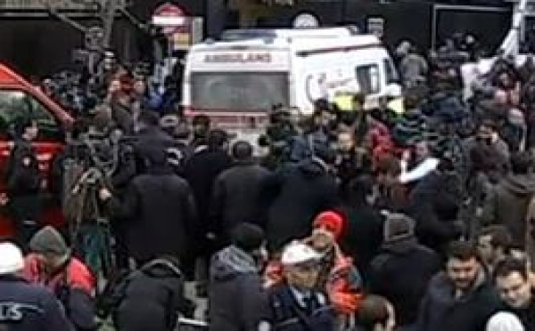 Actu à la une: Attentat suicide devant l'Ambassade des États-Unis en Turquie