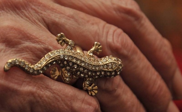 L’IMAGE DU JOUR – Bague lézard